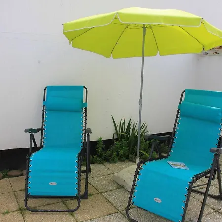 Maison 2 Pieces/mezzanine, Piscines Chauffee, Tennis - - Fr-1-224a-666